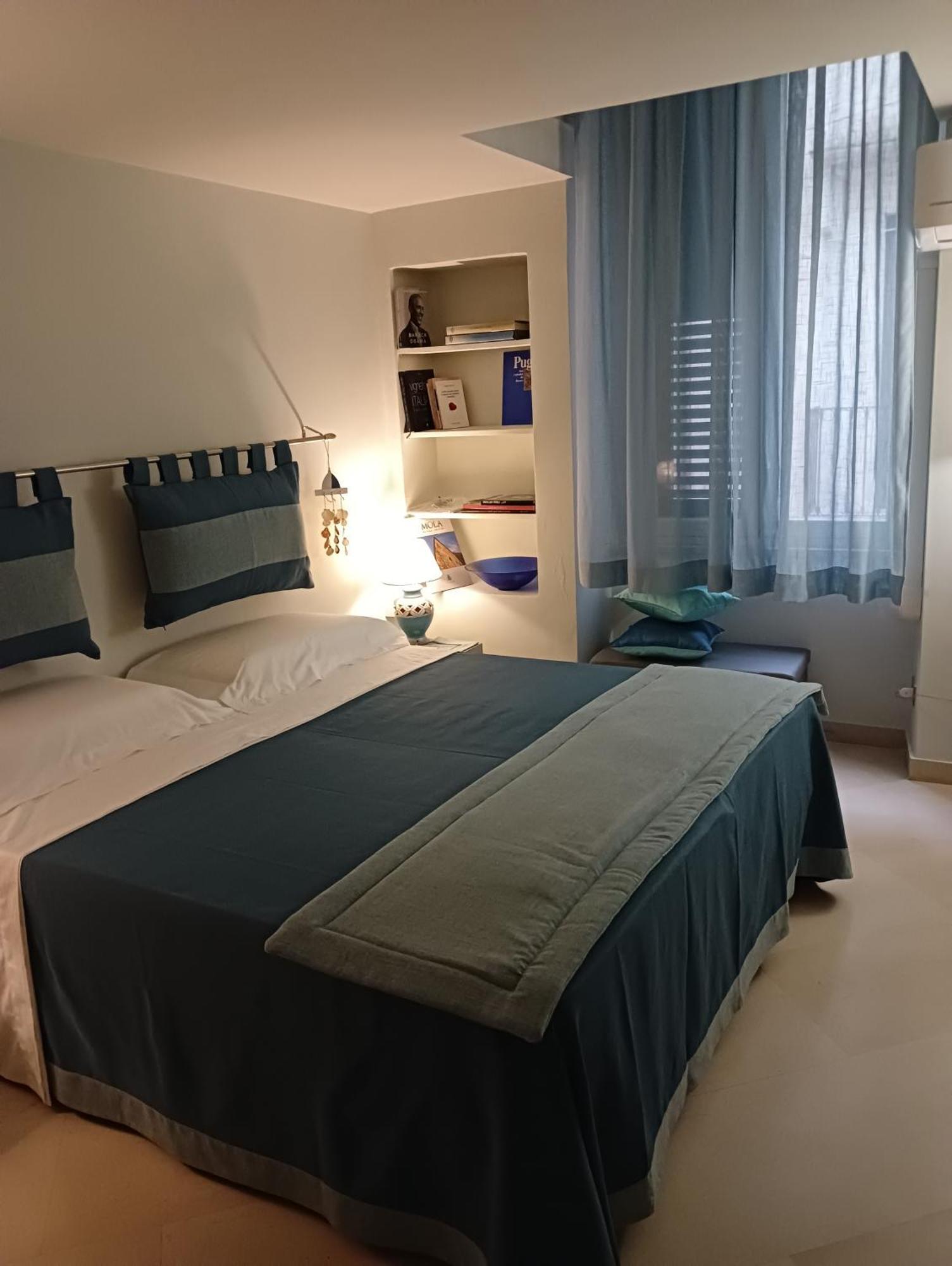 Palazzo Vaaz Apartment Мола ди Бари Екстериор снимка